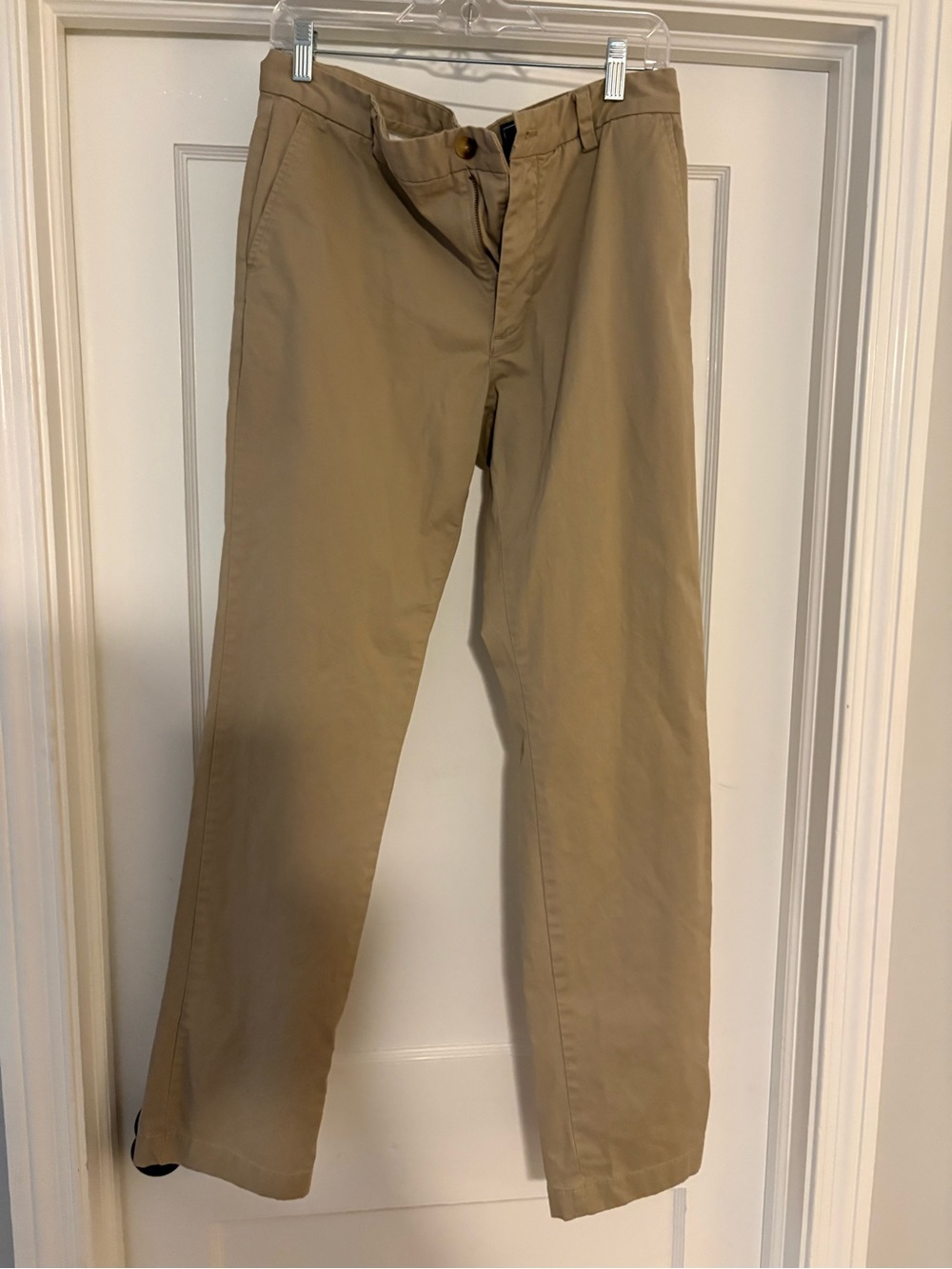 Vineyard Vines Men's Khaki Chinos in Light Tan
